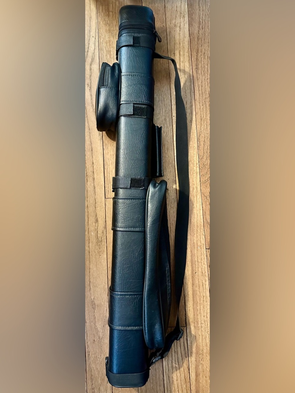 Deluxe Black Pool Cue Carry Case with Shoulder Strap